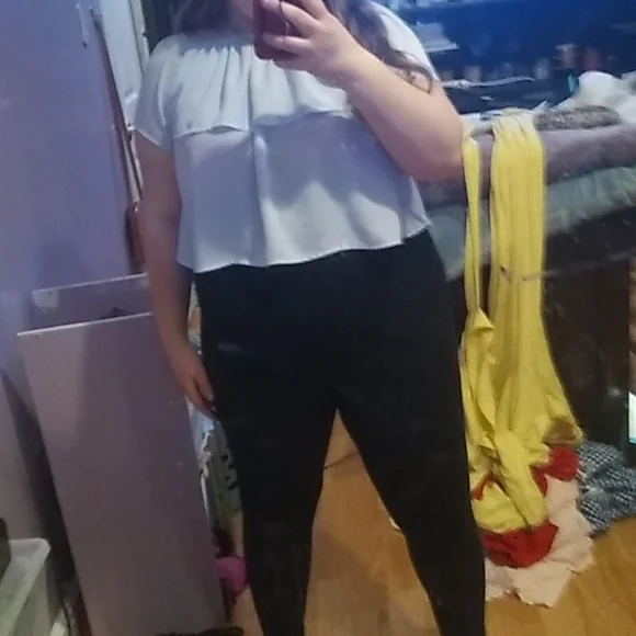 Crop top - Picture 3 of 3